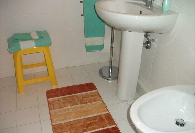 חדר סטנדרט לשלושה, B&b La Principessa