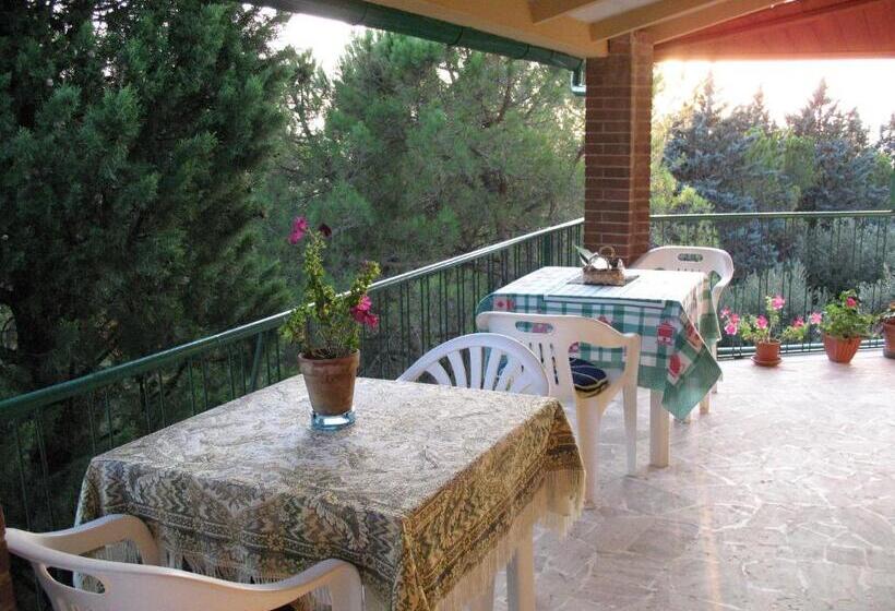 חדר סטנדרט לשלושה, B&b La Principessa