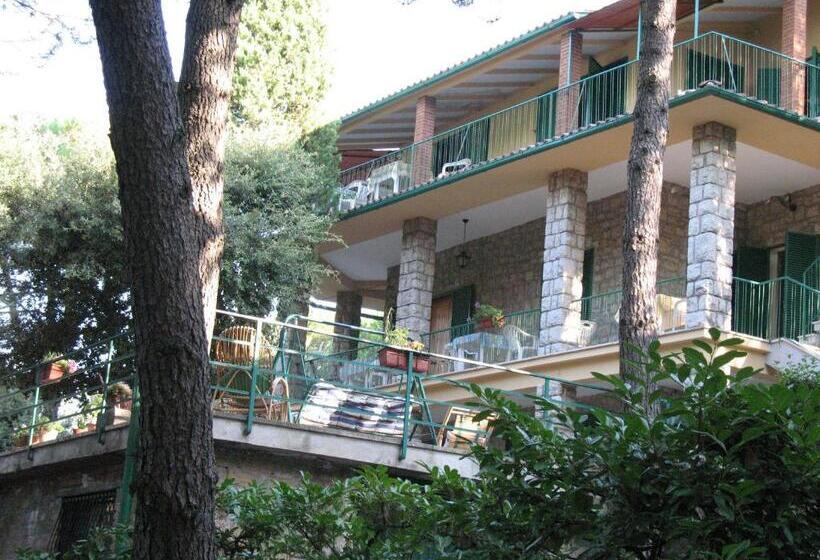 חדר סטנדרט לשלושה, B&b La Principessa