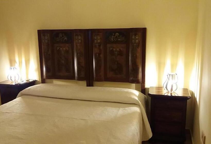 غرفة قياسية ثلاثية, Masseria Colle Carro Ba07200451000019667