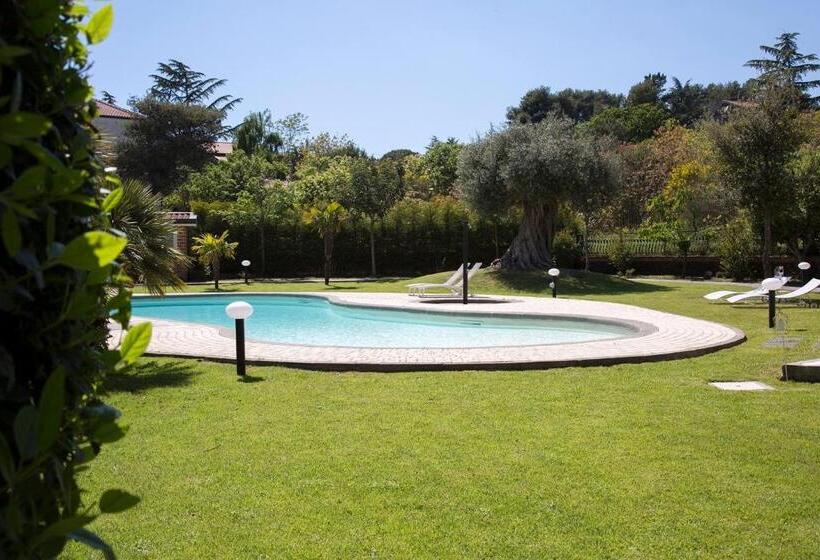 חדר סטנדרט לשלושה, B&b Blanc Maison Etna Relais & Charme