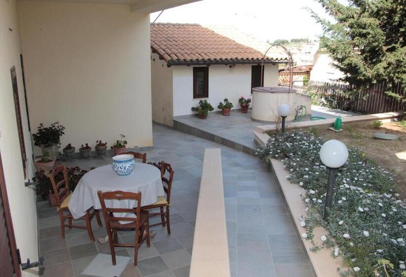 استودیوی لوکس, B&b La Casetta Degli Aranci
