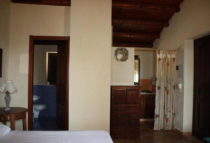 استودیوی لوکس, B&b La Casetta Degli Aranci