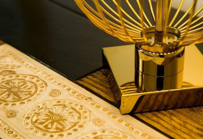 سوییت لوکس, La Chiaja Art&relais