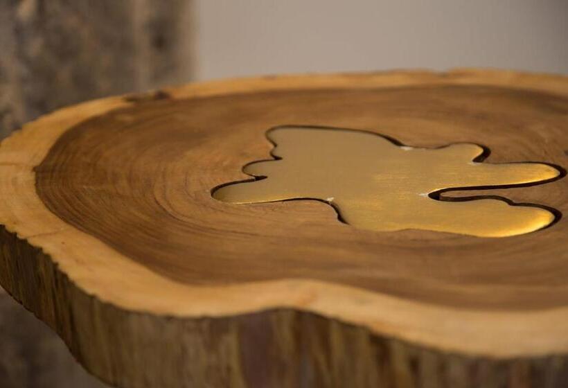 اتاق لوکس, La Chiaja Art&relais