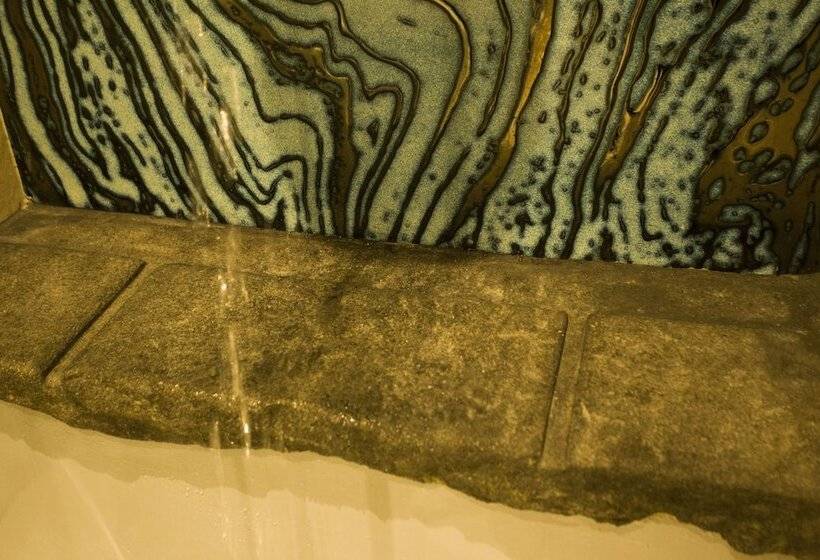 اتاق لوکس, La Chiaja Art&relais