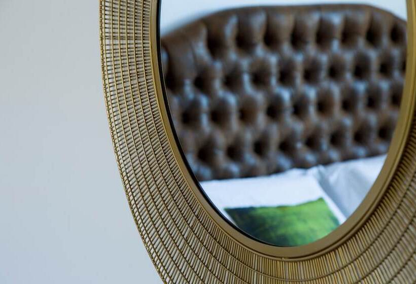 اتاق لوکس, La Chiaja Art&relais