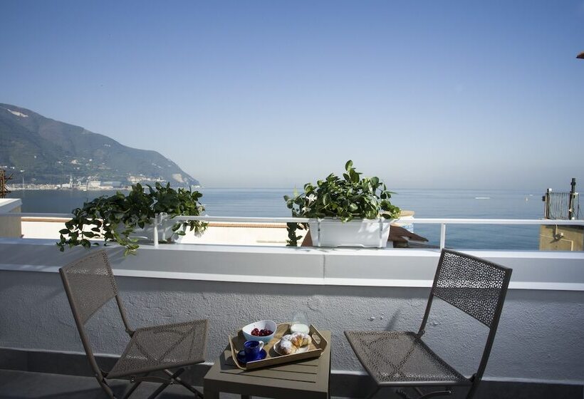 سوییت جونیور, La Chiaja Art&relais