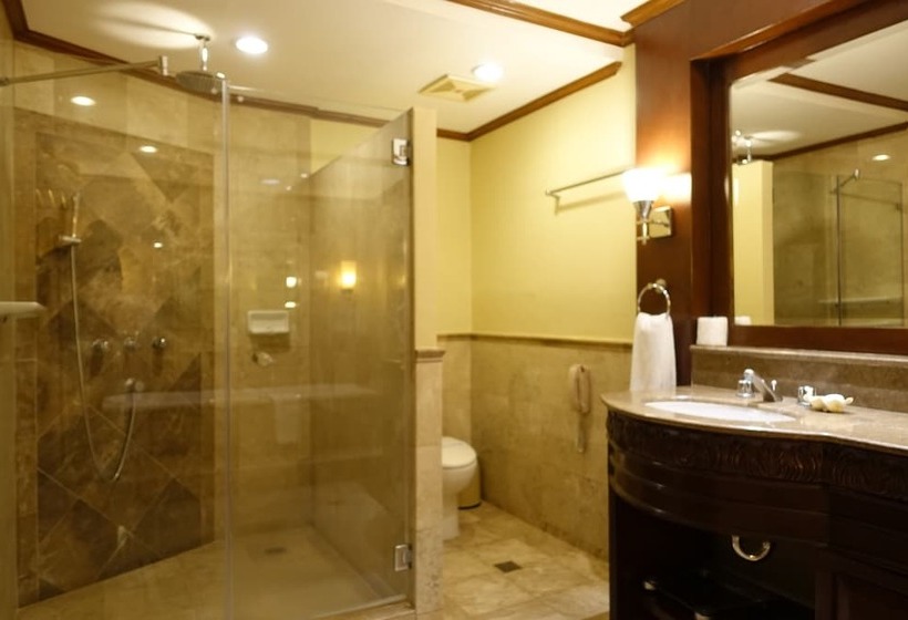 Executive Suite, Henann Regency Resort And Spa