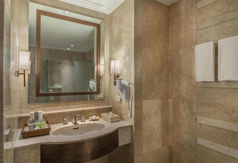 Family Room, Henann Regency Resort And Spa