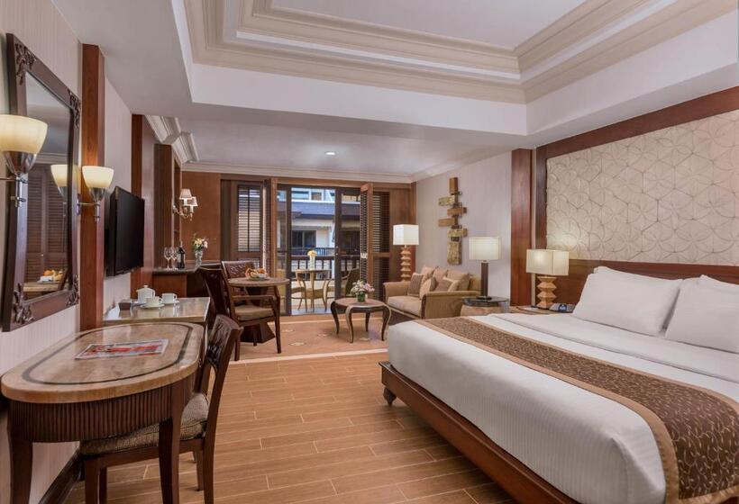 Полулюкс, Henann Regency Resort And Spa