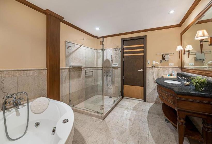 Suite, Henann Regency Resort And Spa