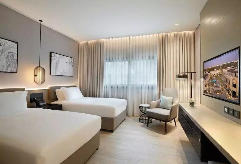 کلبه ییلاقی, Al Ain Rotana