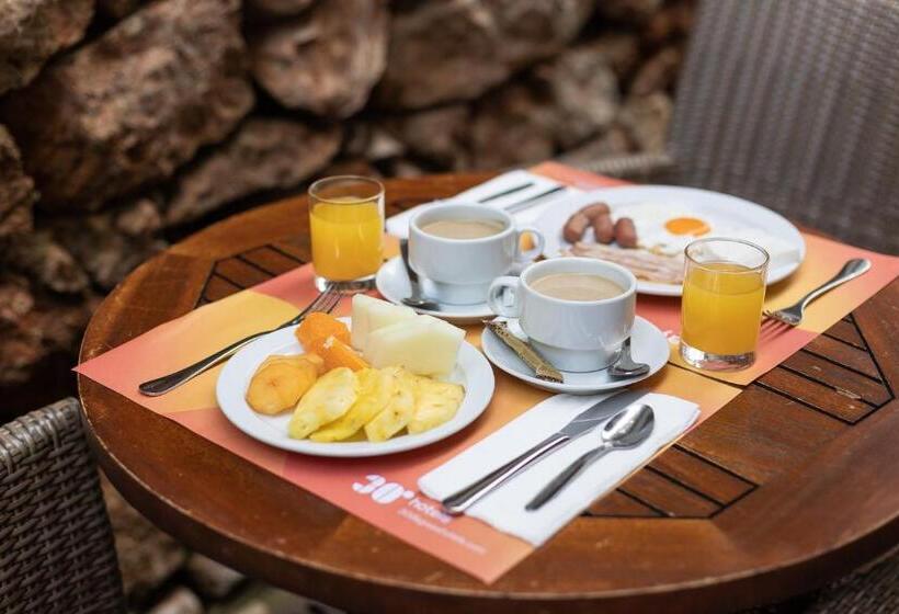 غرفة كلاسيكية مع بلكونة, Alcossebre