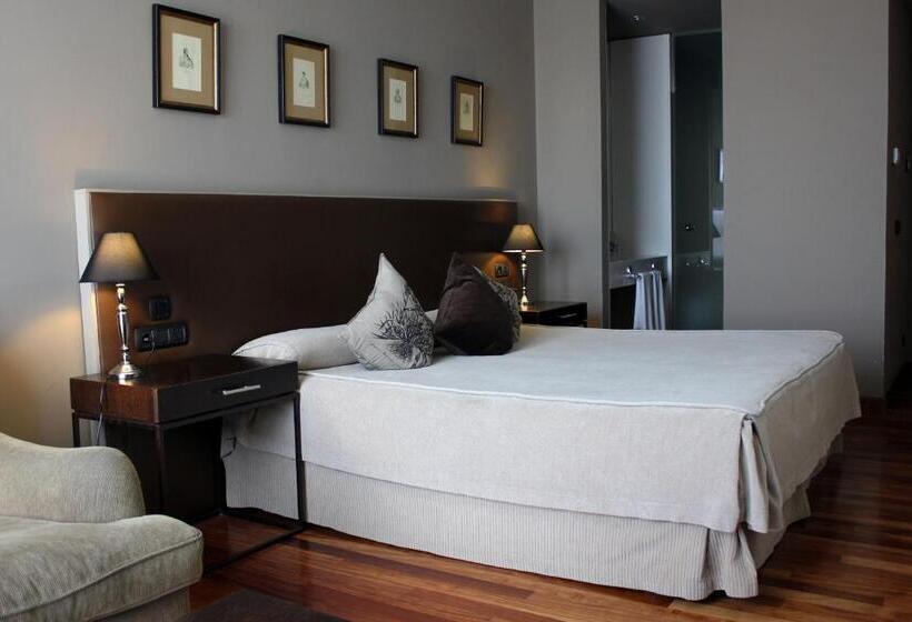 اتاق استاندارد, Vinícola Real 200 Monges