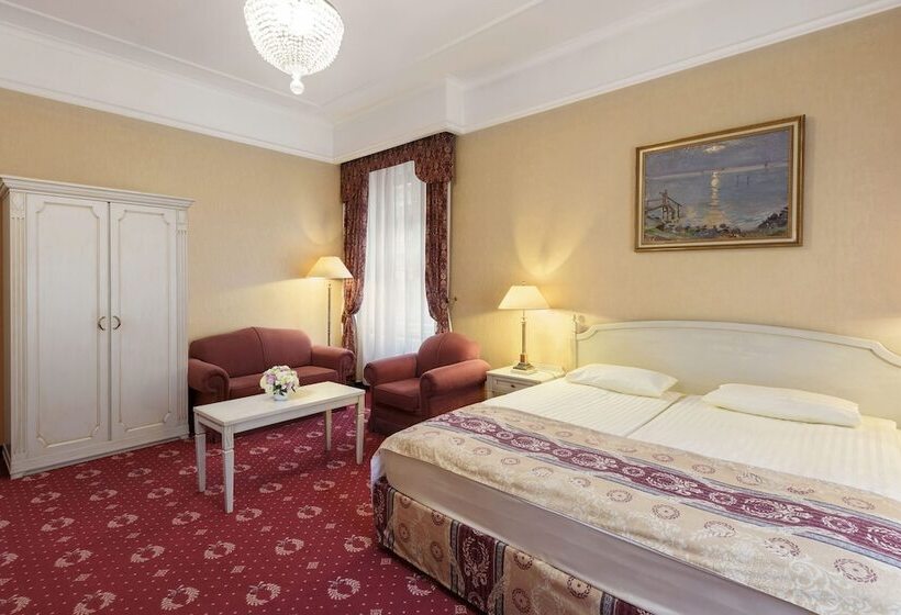 Полулюкс, Danubius Hotel Astoria City Center