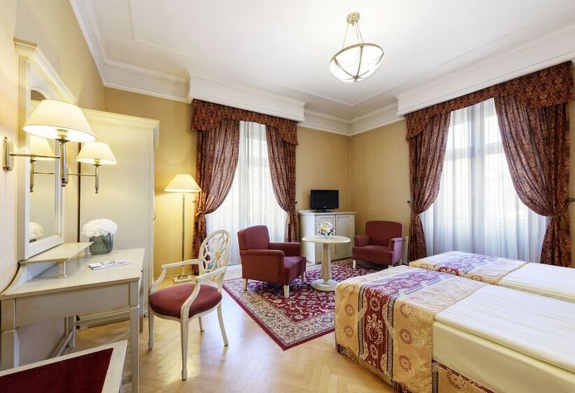 غرفة عائلية, Danubius Hotel Astoria City Center