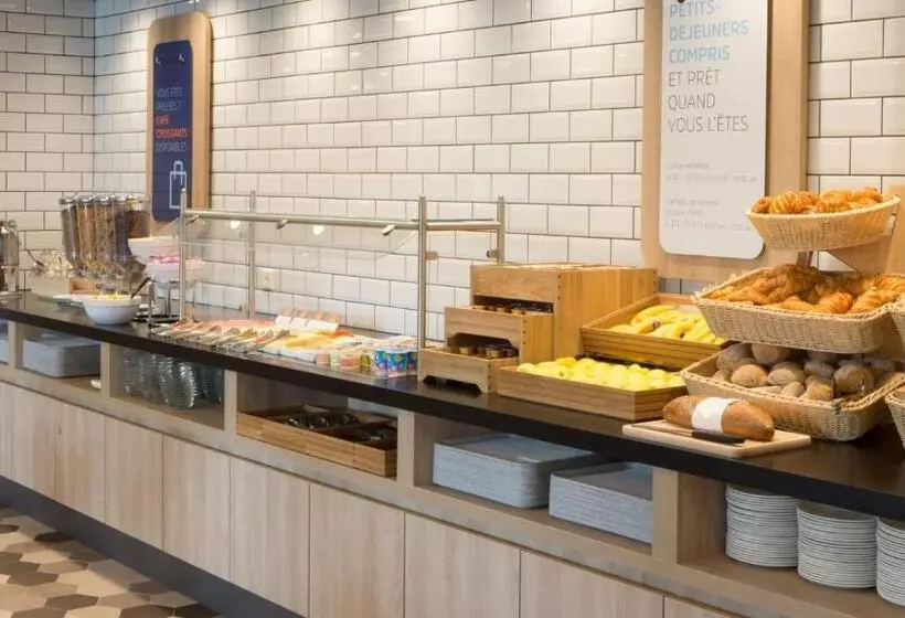 اتاق استاندارد برای معلولان, Holiday Inn Express Geneva Airport, An Ihg