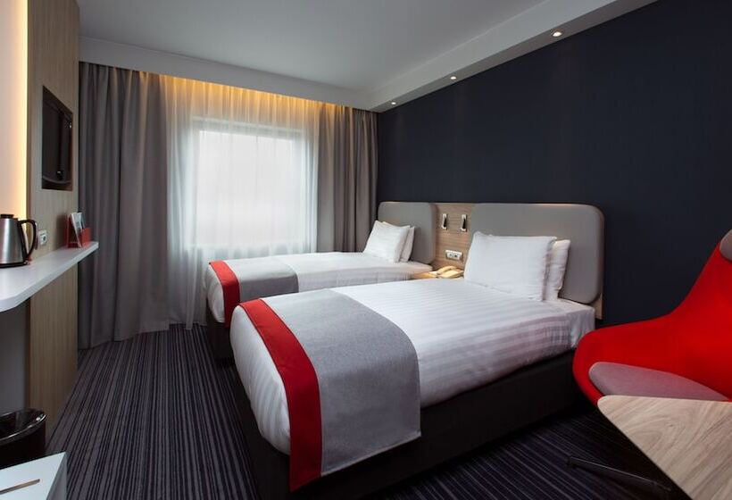 اتاق استاندارد, Holiday Inn Express Geneva Airport, An Ihg