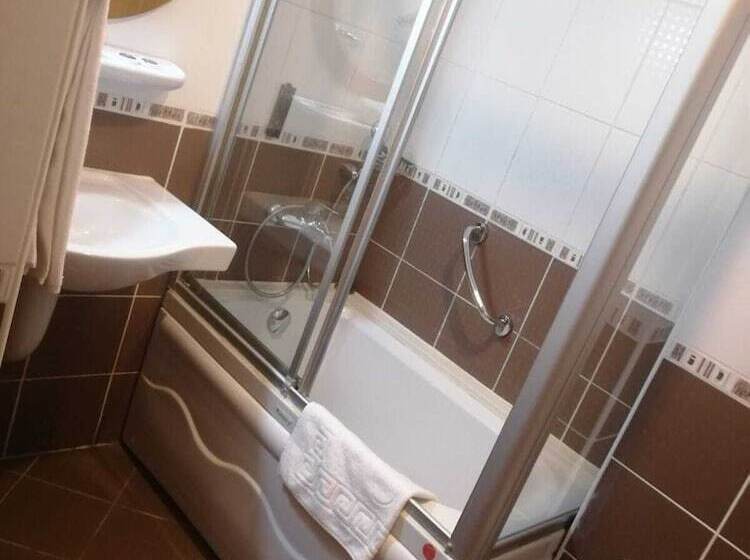 スタンダードルーム, Iris Hotel & Spa