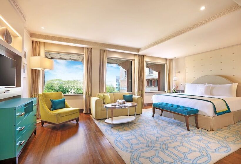 اتاق کلاب, Itc Maratha, A Luxury Collection Hotel, Mumbai