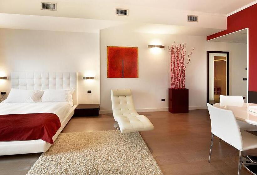 סוויטה, Mediterraneo Palace