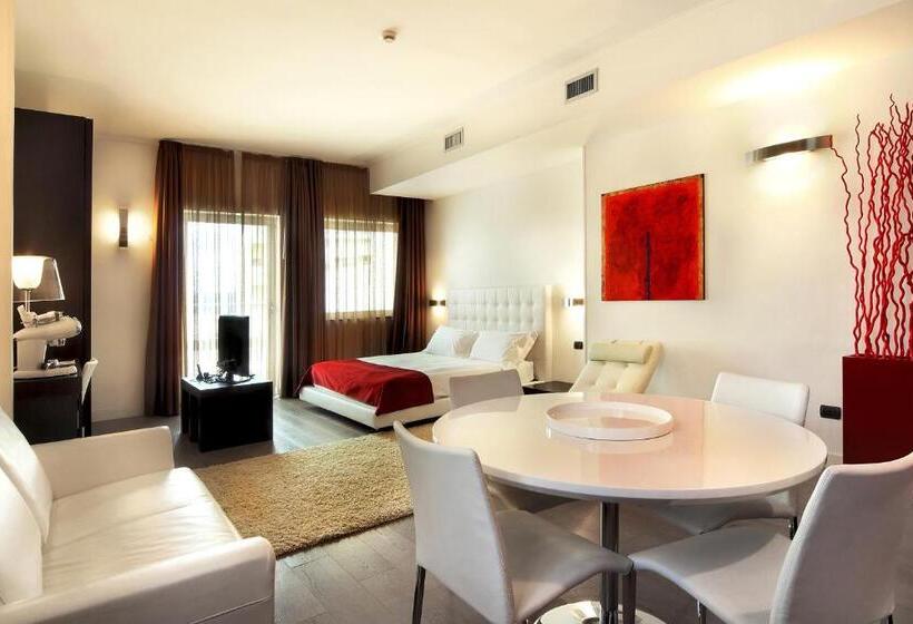 סוויטה, Mediterraneo Palace