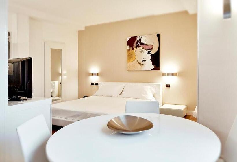 スーペリアージュニアスイート, Mediterraneo Palace