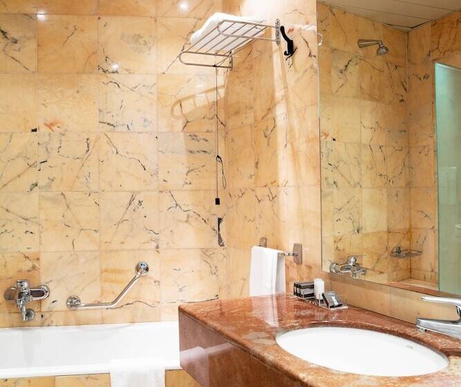 סוויטה, Mediterraneo Palace