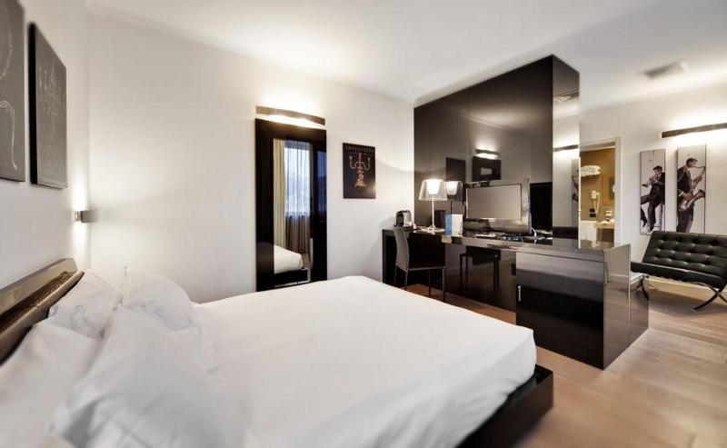 סוויטה, Mediterraneo Palace