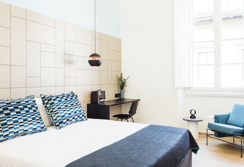 Quarto superior, Milu Florence