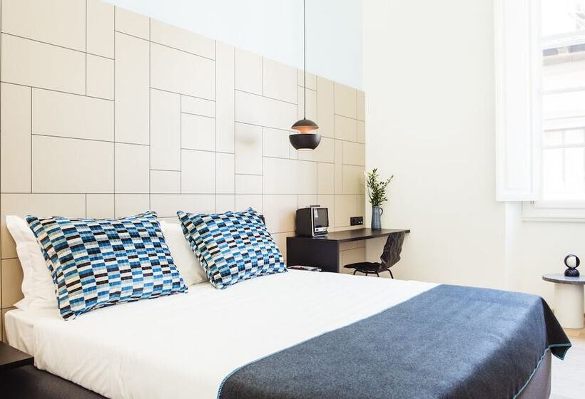 Quarto superior, Milu Florence