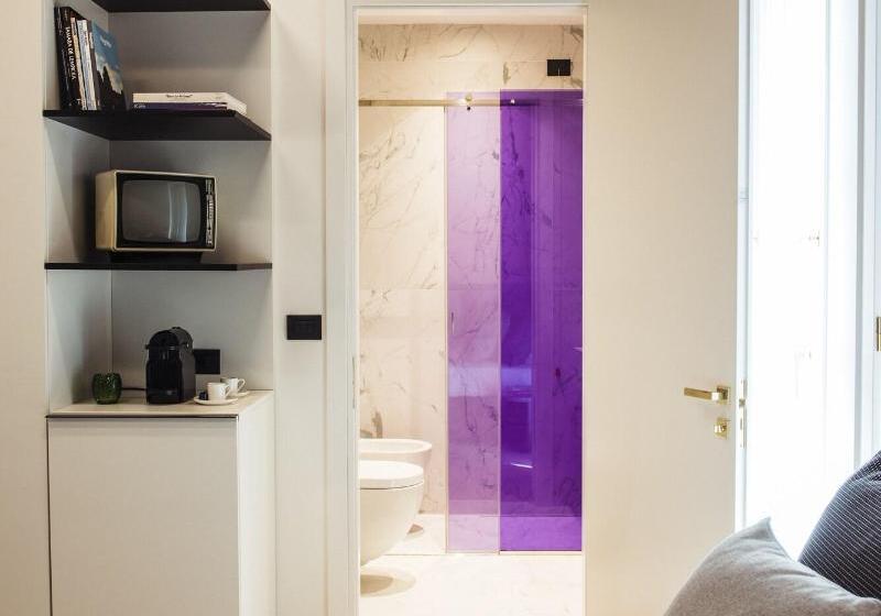 Quarto Deluxe com Balcão, Milu Florence