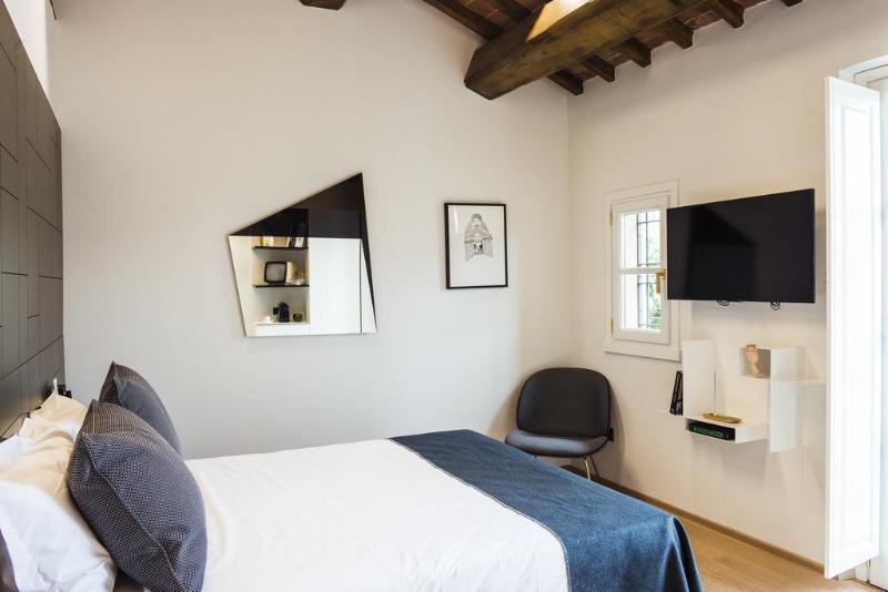 Quarto Deluxe com Balcão, Milu Florence