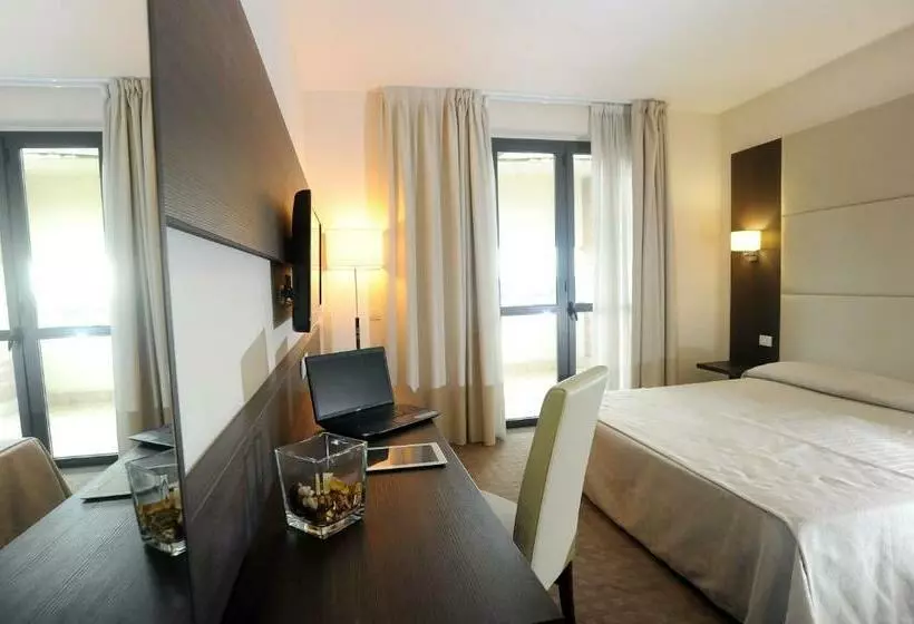 اتاق لوکس, Palace Inn Rome Fiano