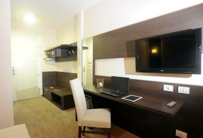 חדר דלוקס, Palace Inn Rome Fiano