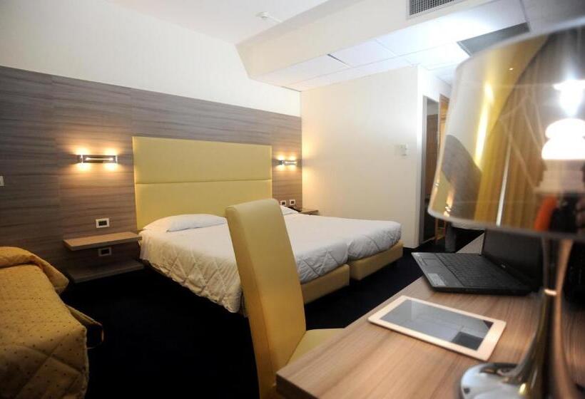 חדר סטנדרט לשלושה, Palace Inn Rome Fiano