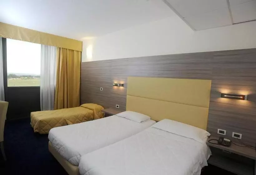 اتاق استاندارد سه نفره, Palace Inn Rome Fiano