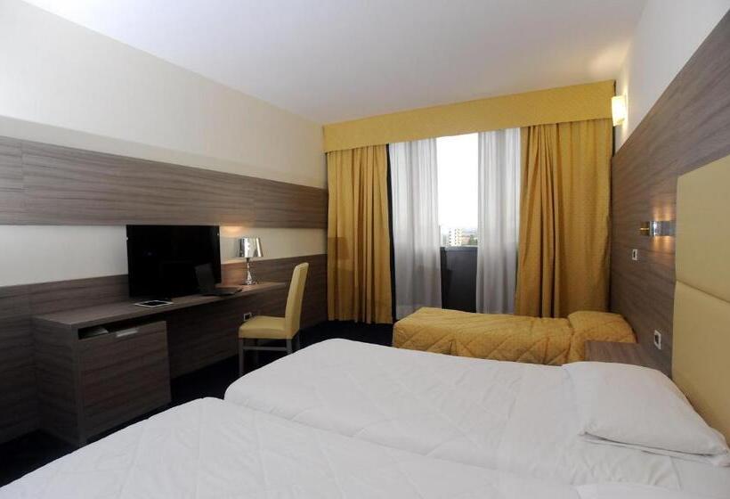 חדר סטנדרט לשלושה, Palace Inn Rome Fiano