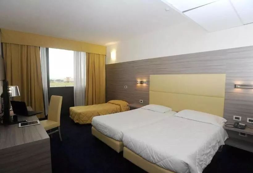 اتاق استاندارد چهار تخته, Palace Inn Rome Fiano