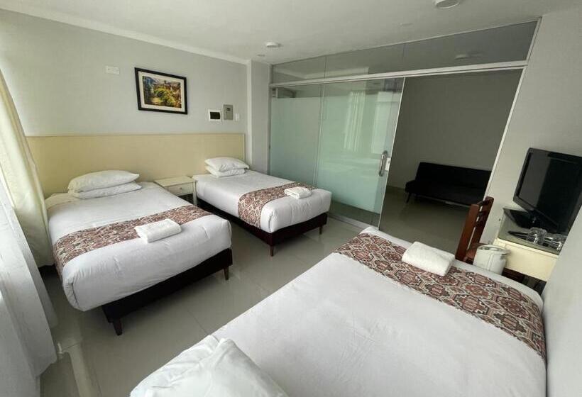 חדר משפחתי, Premier