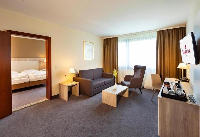 스위트 킹사이즈 침대, Ramada Graz