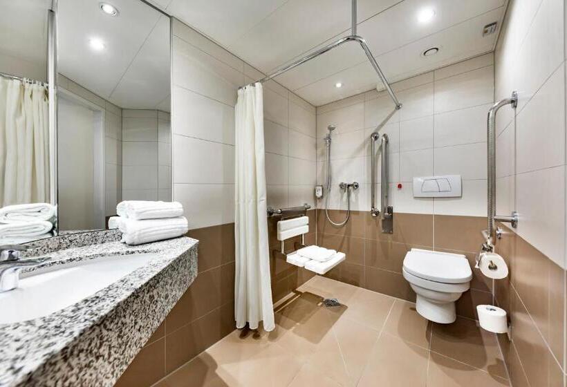 장애인을 위한 스탠다드 룸, Ramada Graz