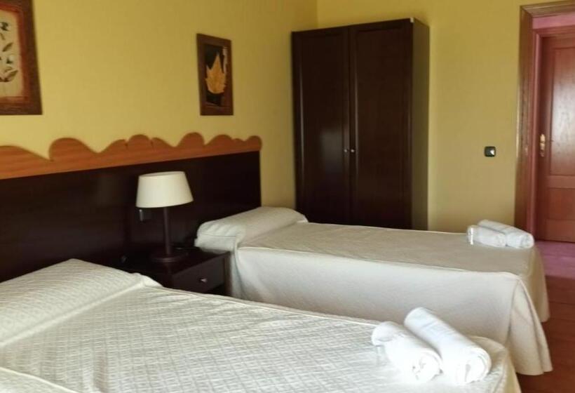 غرفة قياسية, Restaurante Comendador Añon De Moncayo