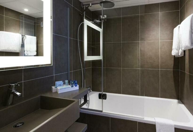 اتاق سوپریور, Novotel Paris 17