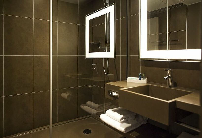 اتاق سوپریور, Novotel Paris 17