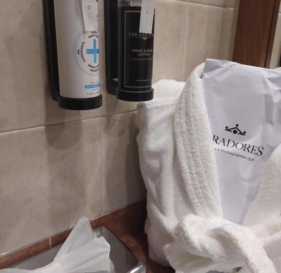 سوییت جونیور, Parador De Limpias