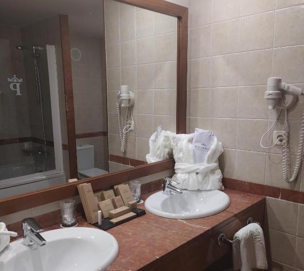 سوییت جونیور, Parador De Limpias