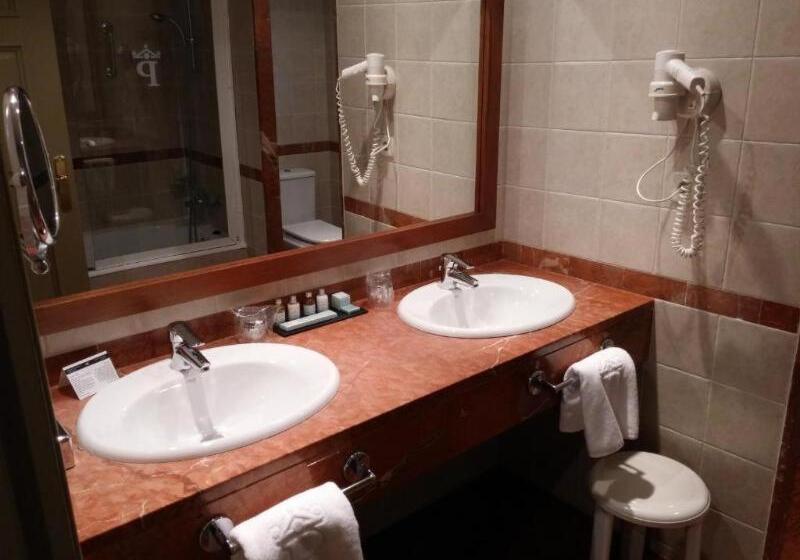 Номер Стандарт, Parador De Limpias