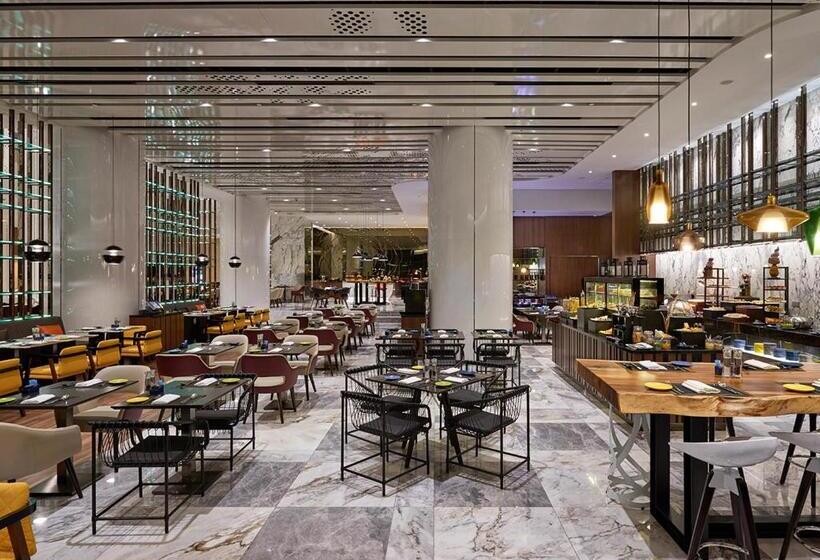 اتاق پرمیوم, Pullman Kuala Lumpur City Centre Hotel & Residences